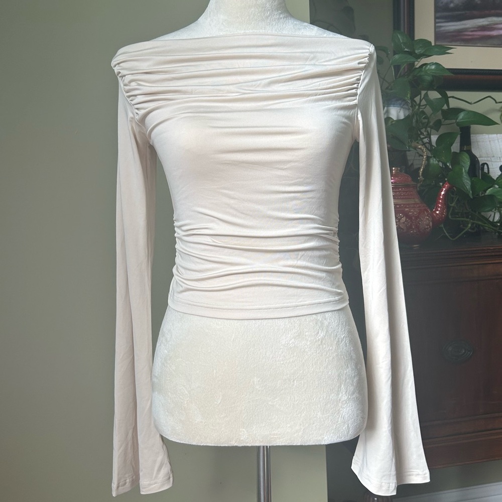 Edikted Dana Gathered Top